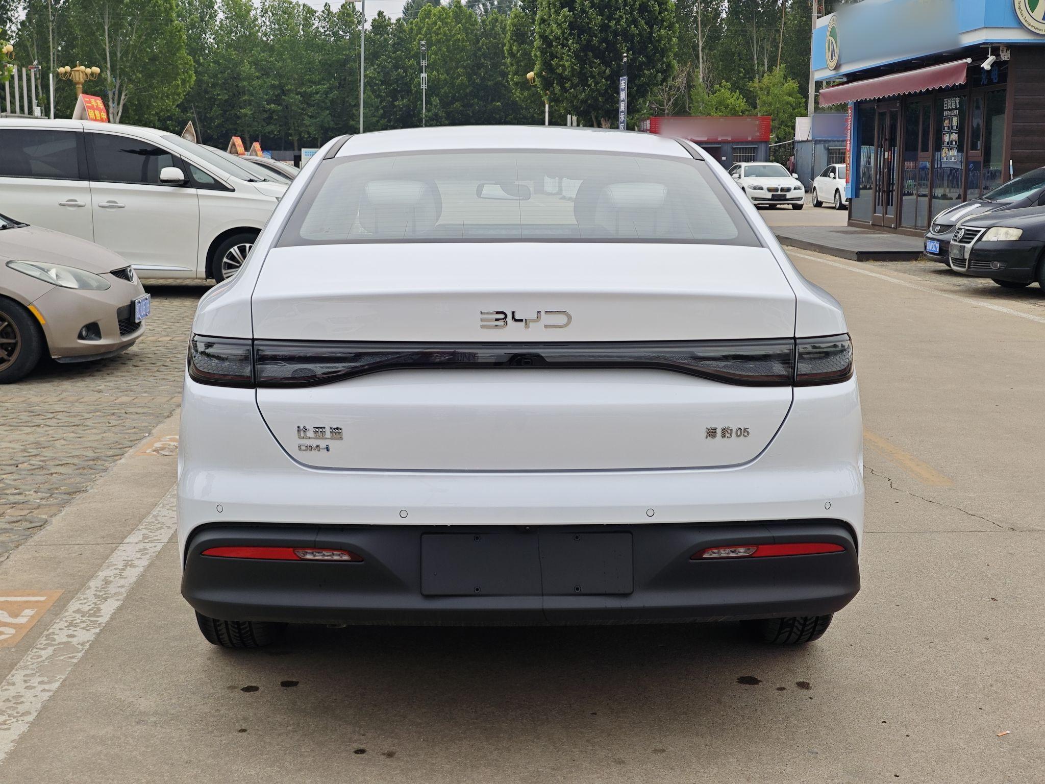 比亚迪 海豹05 DM-i 2025款 DM-i 智驾版 55KM豪华型