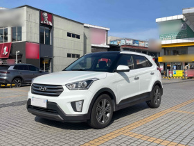 北京现代ix25 2015款 2.0L 自动两驱智能型GLS