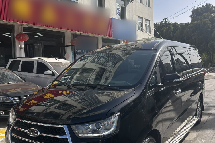 江淮瑞风 瑞风M4 2016款 2.0L 手动豪华型车身外观1