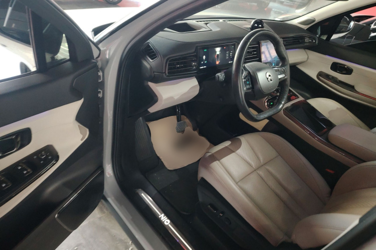 蔚来ES8 2020款 415KM 六座版中控内饰20