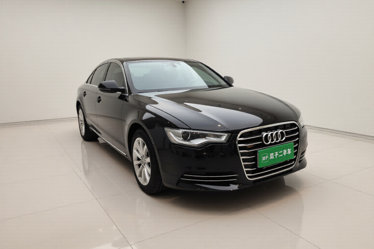 奥迪A6L 2014款 30 FSI 舒适型车身外观3