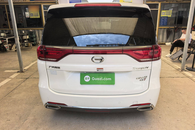 广汽传祺 传祺M8 2018款 320T 旗舰版车身外观6004