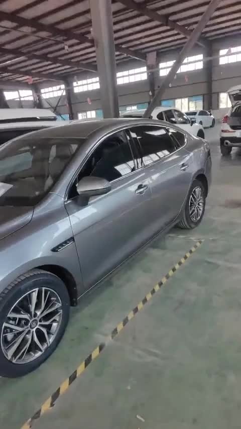 比亚迪 秦PLUS 2021款 EV 400KM 豪华型讲解1