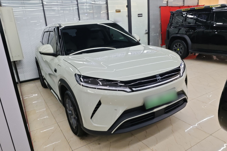 比亚迪 元UP 2025款 智驾版 401KM 活力版车身外观3