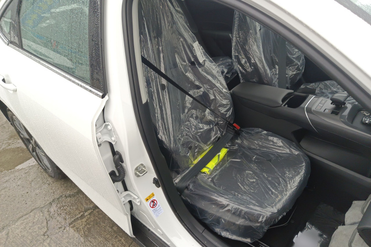 长安 逸动 2025款 蓝鲸 1.5T 500Bar尊贵型局部细节41