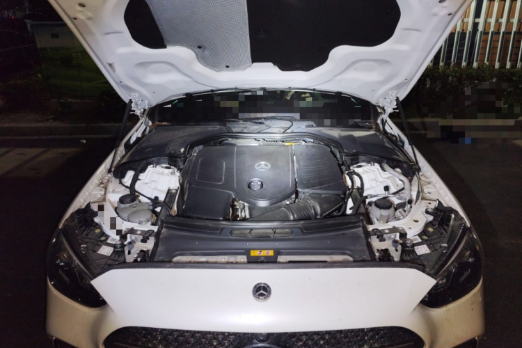 奔驰C级 2023款 改款二 C 260 L 皓夜运动版局部细节24