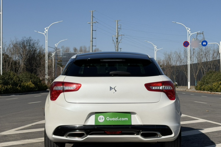 DS 5 2013款 1.6T 雅致版THP200车身外观6006