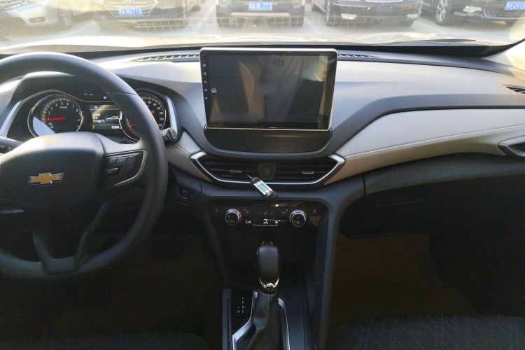 雪佛兰 沃兰多 2018款 530T 自动劲享版（5+2款） 国V局部细节16