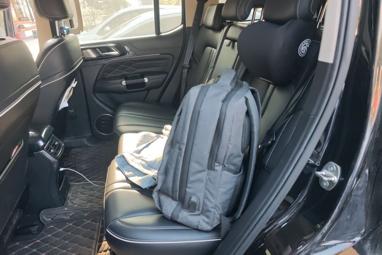 坦克300 2021款 越野版 2.0T 征服者中控内饰21