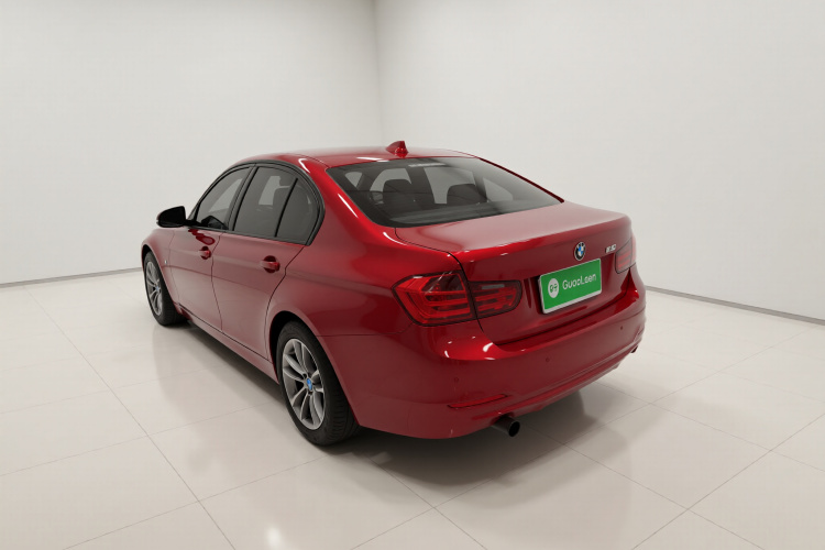 宝马3系 2013款 316i 进取型车身外观5