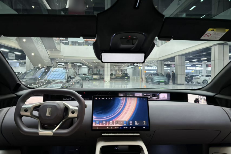 阿维塔12 2024款 改款 700 三激光后驱奢享版中控内饰7004