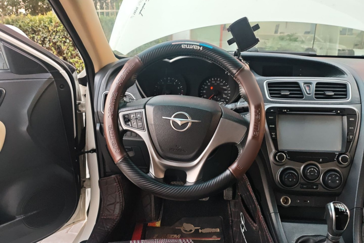 海马 福美来 2015款 1.6L 手动悦尚型中控内饰13