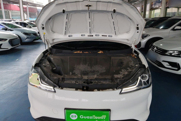 哪吒汽车 哪吒V 2022款 长续航行业定制版机舱底盘24