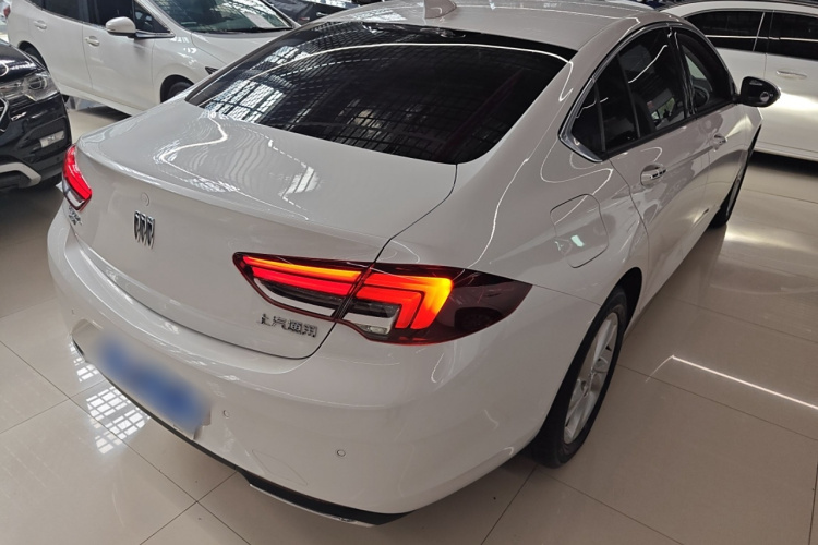 别克 君威 2024款 25T 超享版车身外观6005