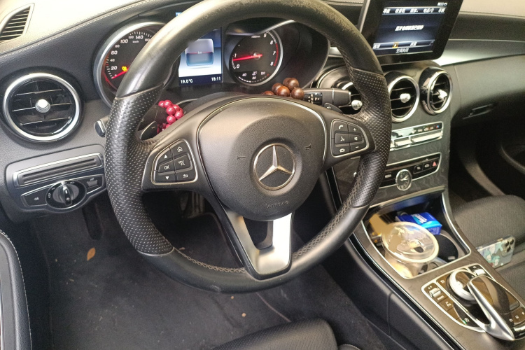 奔驰C级 2016款 C 200 L 运动型局部细节13