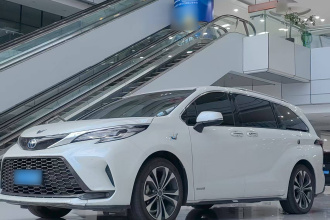 丰田 格瑞维亚 2022款 2.5L混动 旗舰版