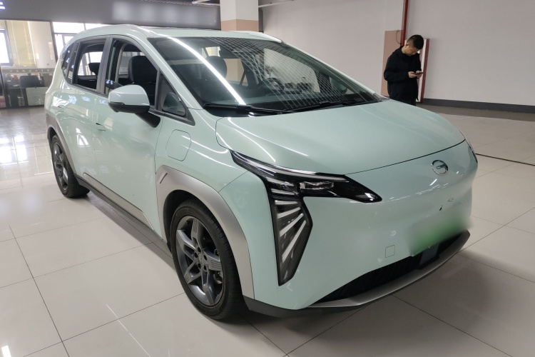 埃安 AION Y 2023款 Plus 510 科技版车身外观3