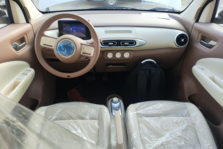 五菱汽车 宏光MINIEV 2025款 四门版 进阶款中控内饰12