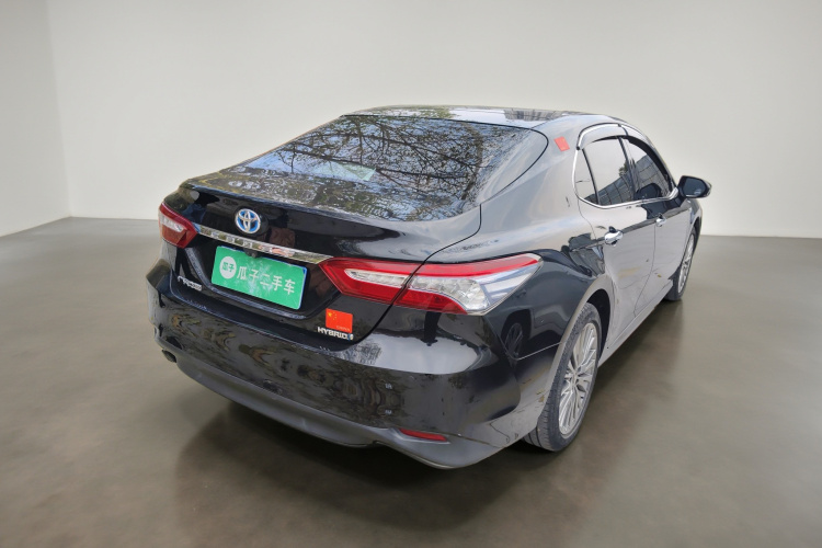 丰田 凯美瑞 2019款 双擎 2.5HQ 旗舰版 国VI车身外观7