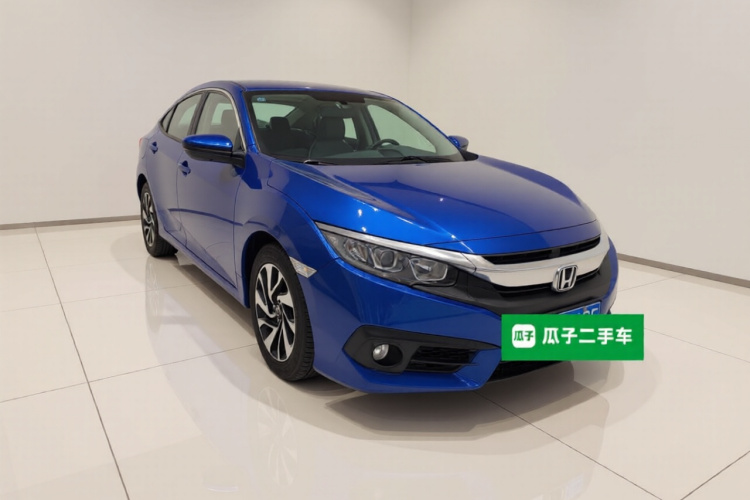 本田 思域 2016款 220TURBO 手动豪华版车身外观3