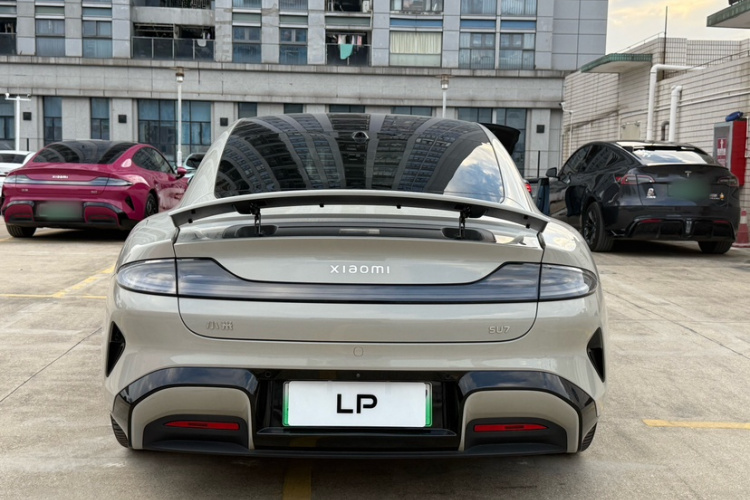 小米汽车 小米SU7 2024款 后驱超长续航高阶智驾Pro版车身外观6008