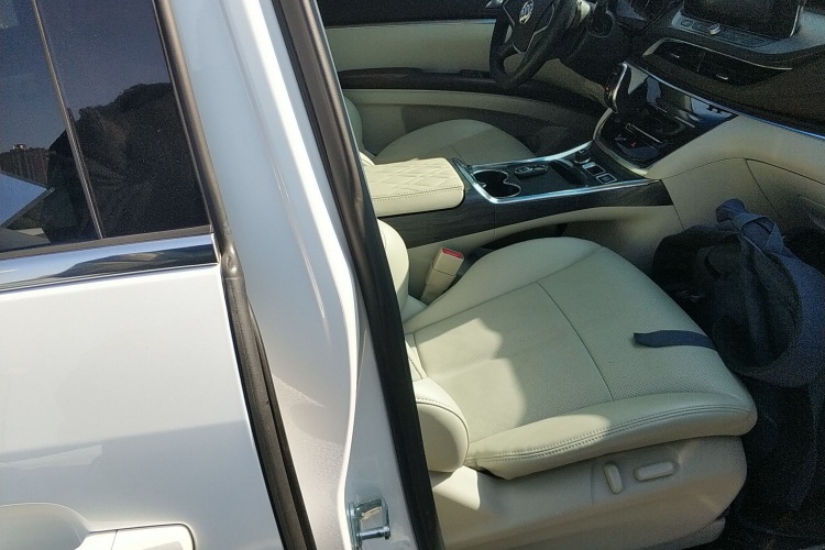 别克GL8 2023款 陆上公务舱 舒适型局部细节41