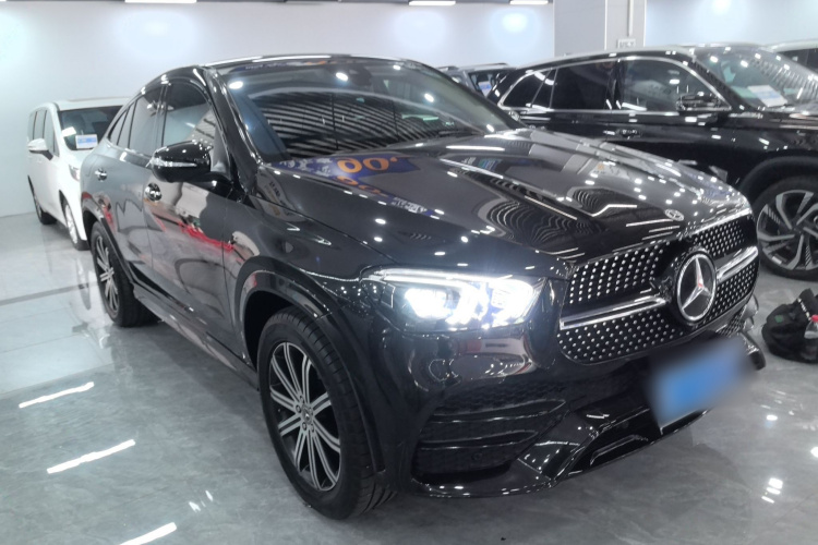 奔驰GLE 2022款 GLE 350 4MATIC 轿跑SUV 豪华型车身外观3