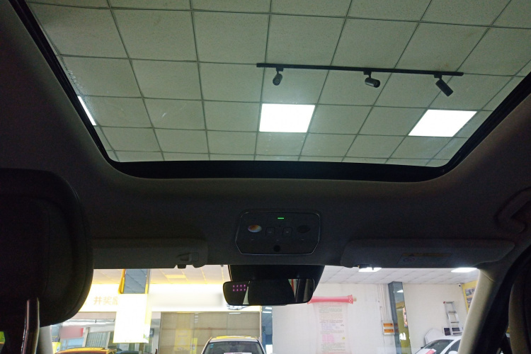 蔚来ES8 2020款 450KM 六座版中控内饰22