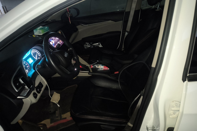 别克 英朗 2016款 15N 自动进取型局部细节19