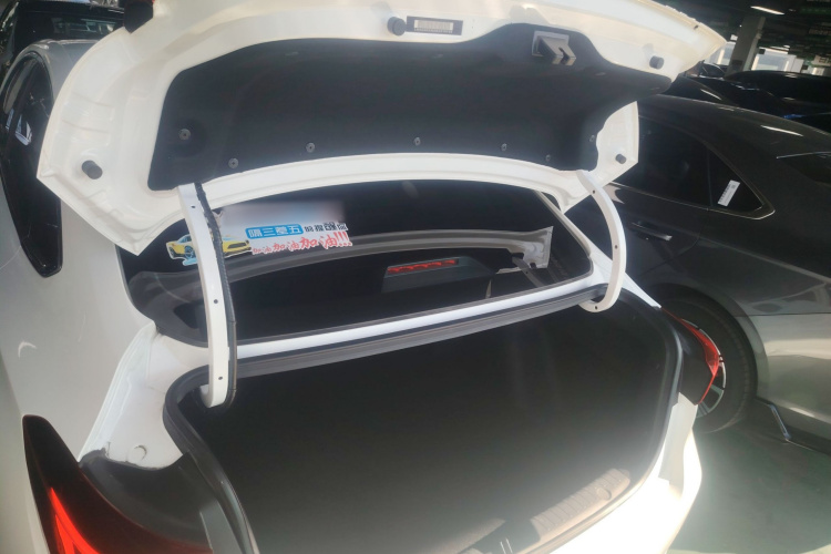 长安 逸动 2024款 PLUS 蓝鲸NE 1.4T GDI DCT高能版局部细节23