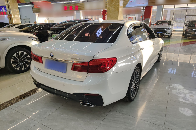 宝马5系 2018款 530Li xDrive M运动套装车身外观7