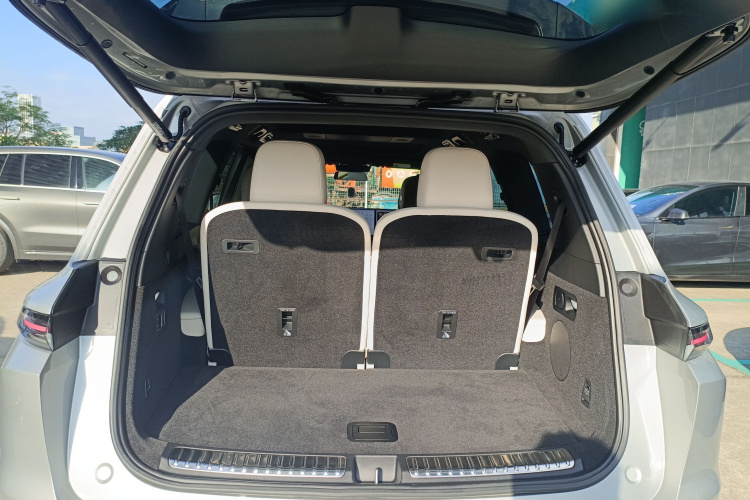 理想汽车 理想L9 2024款 Ultra局部细节23