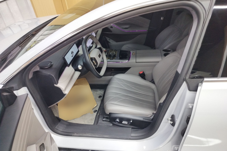 吉利银河 银河星耀8 2025款 130km EM-P 星舰版中控内饰20