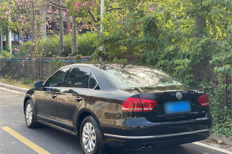 大众 帕萨特 2014款 1.8TSI DSG尊荣导航版车身外观6008