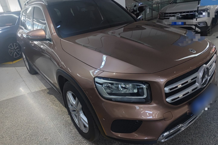 奔驰GLB 2020款 GLB 180 时尚型车身外观6002