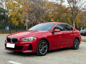 宝马1系 2021款 120i M运动版