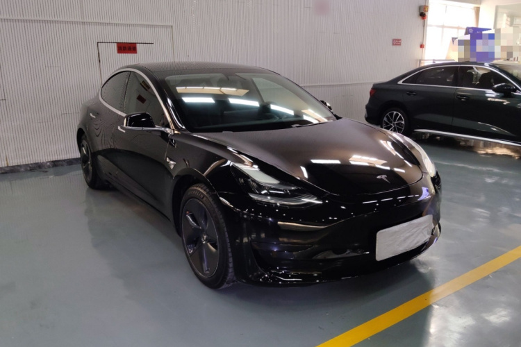 特斯拉 Model 3 2019款 标准续航后驱升级版车身外观3