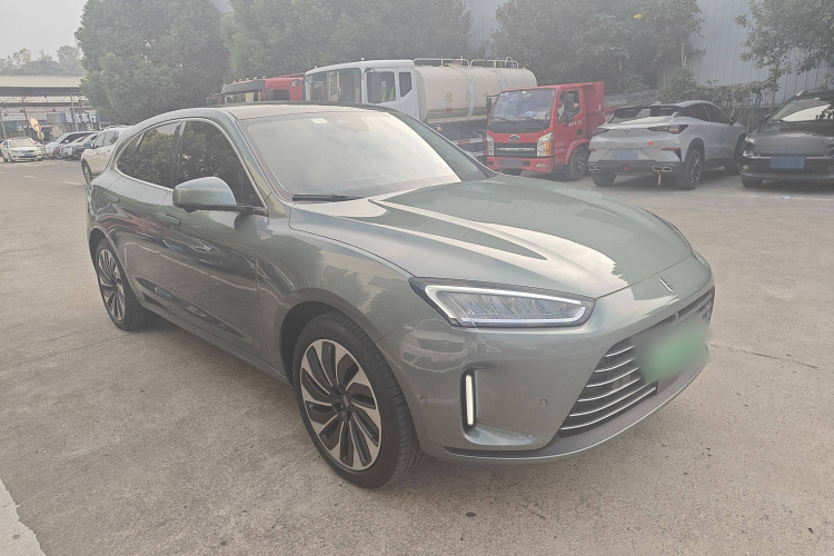 鸿蒙智行 问界M5 2022款 增程四驱性能版车身外观3