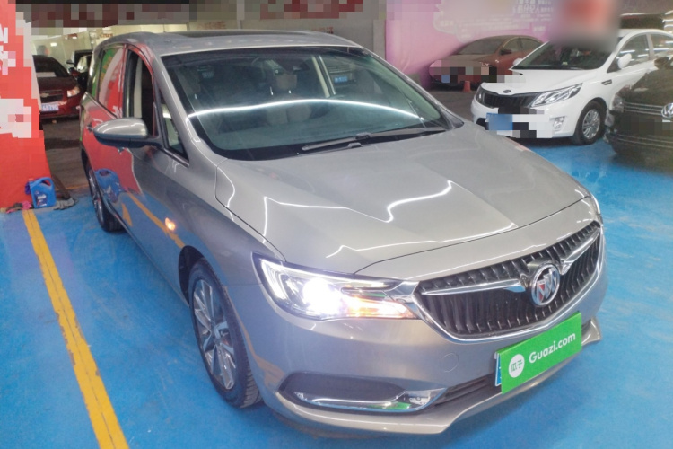 别克GL6 2018款 18T 6座尊贵型车身外观3