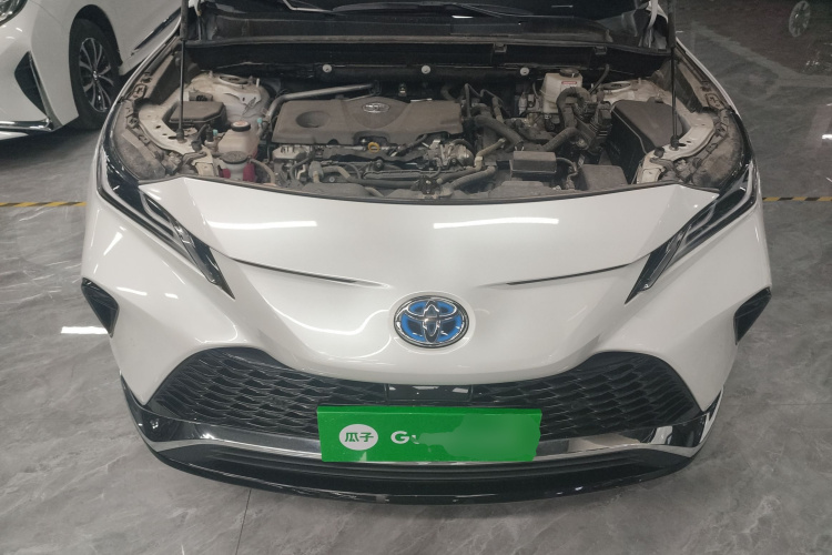 丰田 威飒 2023款 2.5L智能电混双擎 两驱尊贵版机舱底盘24