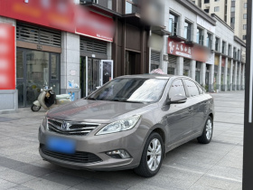 长安 逸动 2014款 1.6L 手动尊贵型