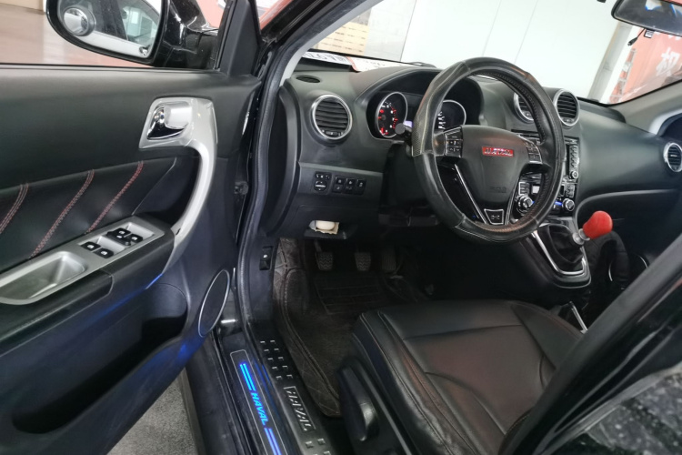 哈弗H6 2015款 升级版 1.5T 手动两驱精英型中控内饰7003