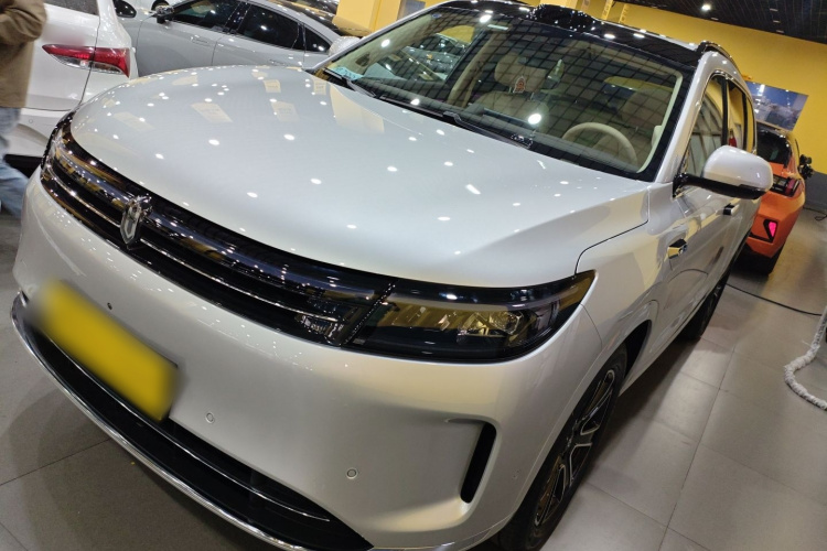 鸿蒙智行 问界M7 2024款 1.5T 智驾四驱Ultra版 5座车身外观4