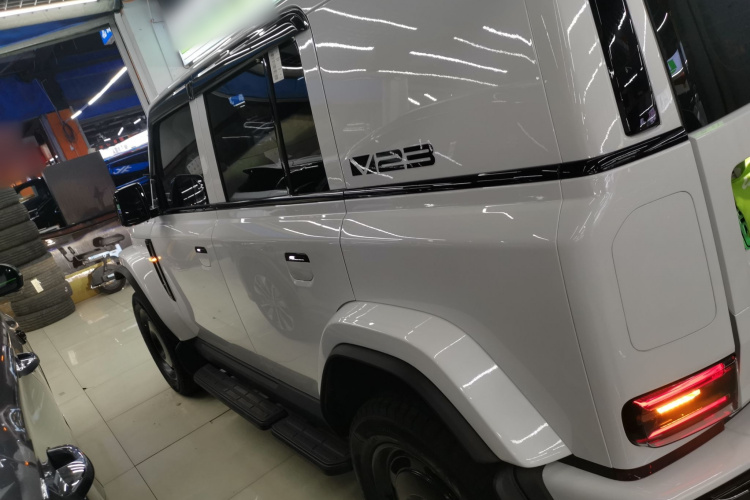 奇瑞iCAR V23 2025款 401两驱进阶版车身外观4