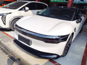 极氪007 2024款 后驱智驾版 75kWh