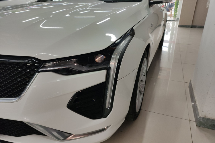 凯迪拉克CT4 2020款 28T 时尚型局部细节36