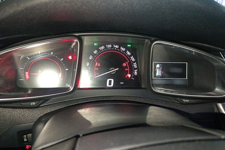 DS 5 2014款 1.6T 豪华版THP160局部细节14