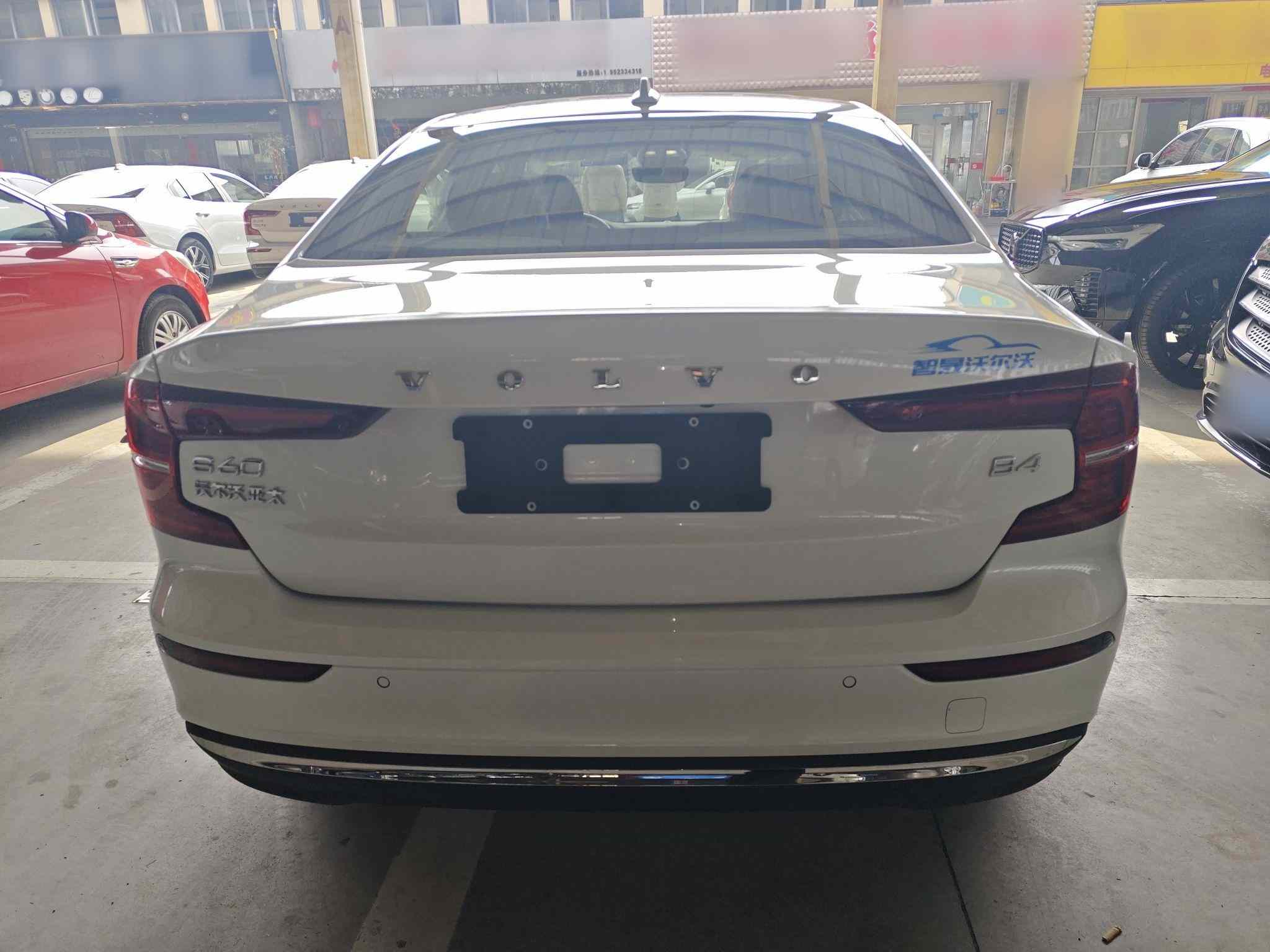 沃尔沃S60 2025款 B4 智远豪华版(3)