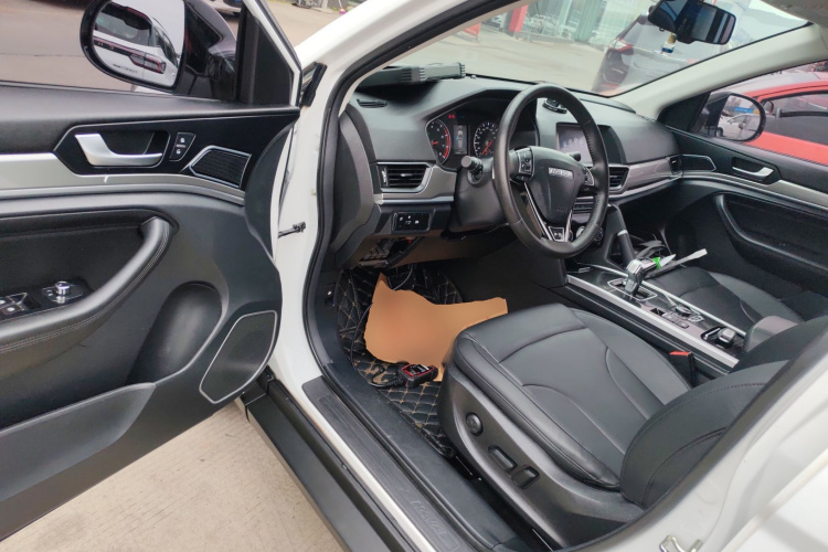 哈弗H6 2019款 运动版 1.5T 自动两驱精英型 国VI中控内饰20