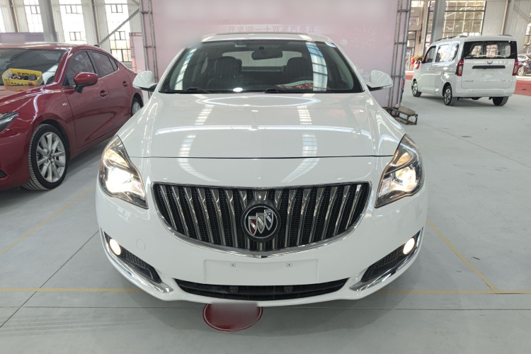 别克 君威 2015款 1.6T 领先技术型车身外观2